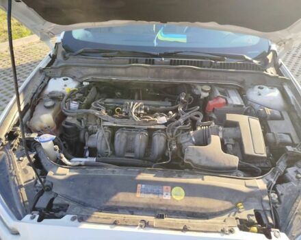 Белый Форд Фьюжн, объемом двигателя 2 л и пробегом 160 тыс. км за 9300 $, фото 7 на Automoto.ua