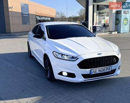Форд Фьюжен 2015 у Дніпро (Дніпропетровську) на Automoto.ua Білий Форд Фьюжен, об'ємом двигуна 2 л та пробігом 174 тис. км за 11999 $, фото 4 на Automoto.ua