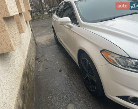 Форд Фьюжн 2015 в Николаеве на Automoto.ua Белый Форд Фьюжн, объемом двигателя 2 л и пробегом 84 тыс. км за 12700 $, фото 1 на Automoto.ua