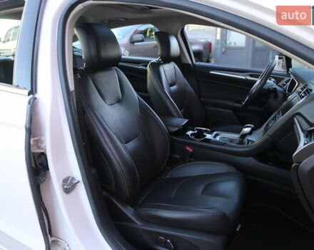 Белый Форд Фьюжн, объемом двигателя 2 л и пробегом 157 тыс. км за 11300 $, фото 11 на Automoto.ua