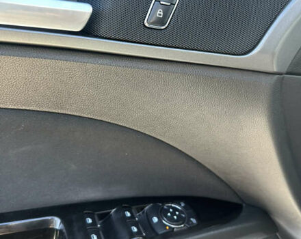 Форд Фьюжен 2015 у Львові на Automoto.ua Білий Форд Фьюжен, об'ємом двигуна 2 л та пробігом 200 тис. км за 9500 $, фото 12 на Automoto.ua