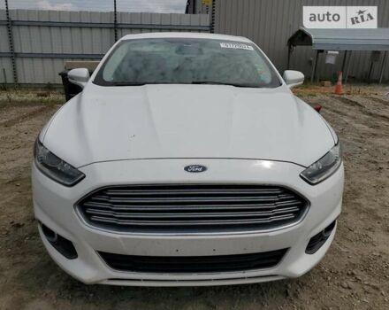 Белый Форд Фьюжн, объемом двигателя 2 л и пробегом 158 тыс. км за 2500 $, фото 4 на Automoto.ua