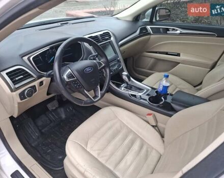 Білий Форд Фьюжен, об'ємом двигуна 1.5 л та пробігом 161 тис. км за 9900 $, фото 7 на Automoto.ua