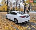 Білий Форд Фьюжен, об'ємом двигуна 2 л та пробігом 142 тис. км за 12000 $, фото 4 на Automoto.ua