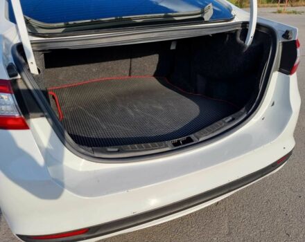 Білий Форд Фьюжен, об'ємом двигуна 2.5 л та пробігом 223 тис. км за 8500 $, фото 11 на Automoto.ua