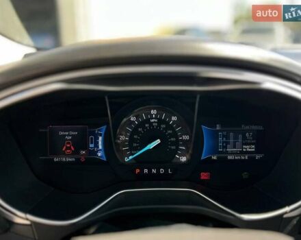 Білий Форд Фьюжен, об'ємом двигуна 2 л та пробігом 75 тис. км за 12900 $, фото 9 на Automoto.ua