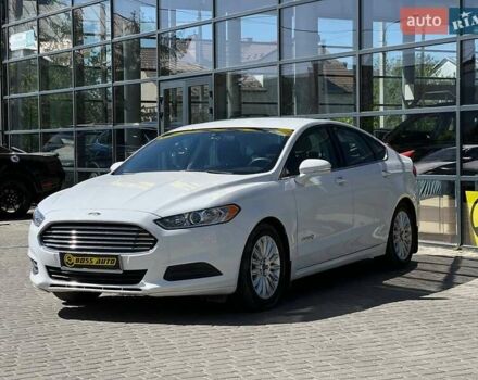 Білий Форд Фьюжен, об'ємом двигуна 2 л та пробігом 75 тис. км за 12900 $, фото 2 на Automoto.ua