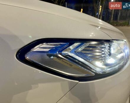 Білий Форд Фьюжен, об'ємом двигуна 2 л та пробігом 154 тис. км за 14400 $, фото 14 на Automoto.ua