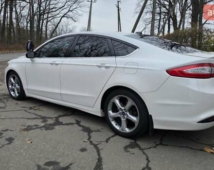 Білий Форд Фьюжен, об'ємом двигуна 2.5 л та пробігом 240 тис. км за 9449 $, фото 7 на Automoto.ua