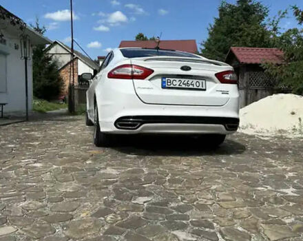 Белый Форд Фьюжн, объемом двигателя 2 л и пробегом 152 тыс. км за 10200 $, фото 5 на Automoto.ua