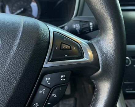 Білий Форд Фьюжен, об'ємом двигуна 2 л та пробігом 180 тис. км за 11400 $, фото 11 на Automoto.ua