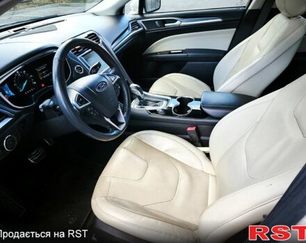 Білий Форд Фьюжен, об'ємом двигуна 2 л та пробігом 112 тис. км за 13000 $, фото 7 на Automoto.ua