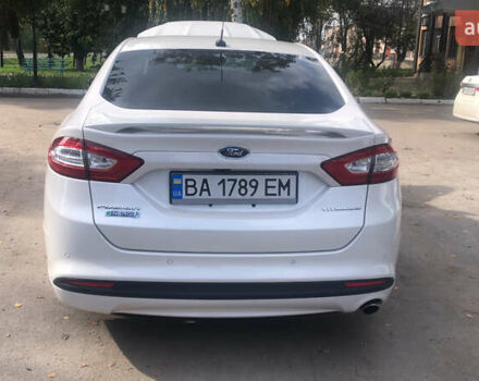 Белый Форд Фьюжн, объемом двигателя 2 л и пробегом 196 тыс. км за 15300 $, фото 1 на Automoto.ua