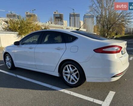 Белый Форд Фьюжн, объемом двигателя 2.49 л и пробегом 138 тыс. км за 11900 $, фото 6 на Automoto.ua