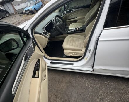 Білий Форд Фьюжен, об'ємом двигуна 1.5 л та пробігом 204 тис. км за 8000 $, фото 12 на Automoto.ua