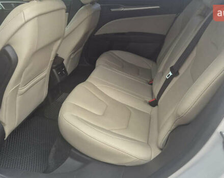 Білий Форд Фьюжен, об'ємом двигуна 2 л та пробігом 158 тис. км за 10950 $, фото 15 на Automoto.ua