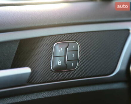 Белый Форд Фьюжн, объемом двигателя 2 л и пробегом 157 тыс. км за 11300 $, фото 22 на Automoto.ua