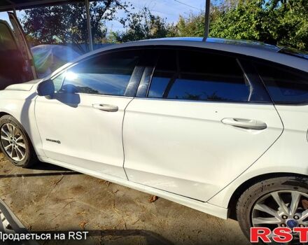 Форд Фьюжн 2016 в Киеве на Automoto.ua Белый Форд Фьюжн, объемом двигателя 2 л и пробегом 172 тыс. км за 13200 $, фото 3 на Automoto.ua