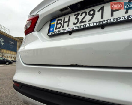 Белый Форд Фьюжн, объемом двигателя 2 л и пробегом 194 тыс. км за 13500 $, фото 12 на Automoto.ua