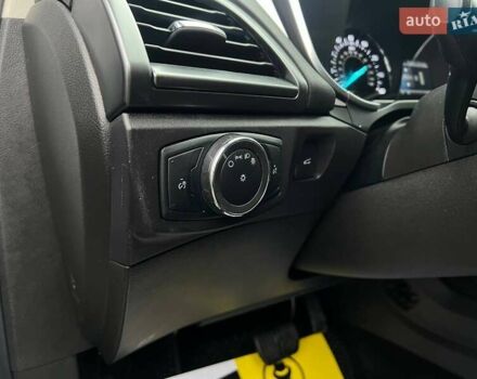 Білий Форд Фьюжен, об'ємом двигуна 2.5 л та пробігом 151 тис. км за 11200 $, фото 16 на Automoto.ua