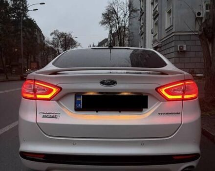 Белый Форд Фьюжн, объемом двигателя 2 л и пробегом 144 тыс. км за 14300 $, фото 1 на Automoto.ua