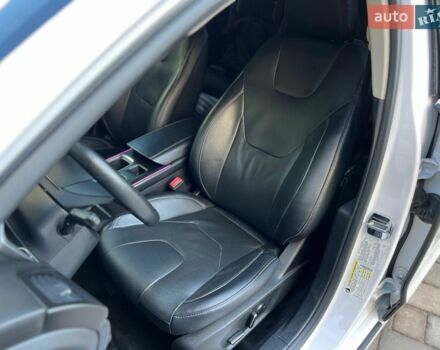 Белый Форд Фьюжн, объемом двигателя 2 л и пробегом 137 тыс. км за 14700 $, фото 18 на Automoto.ua