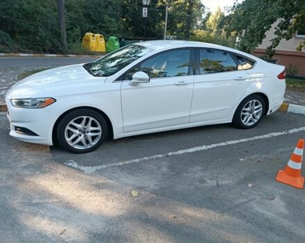 Белый Форд Фьюжн, объемом двигателя 2.5 л и пробегом 138 тыс. км за 12000 $, фото 8 на Automoto.ua