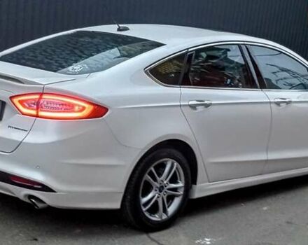 Белый Форд Фьюжн, объемом двигателя 2.5 л и пробегом 176 тыс. км за 13920 $, фото 2 на Automoto.ua