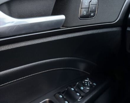 Белый Форд Фьюжн, объемом двигателя 2 л и пробегом 236 тыс. км за 13499 $, фото 17 на Automoto.ua