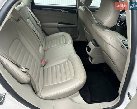 Белый Форд Фьюжн, объемом двигателя 2 л и пробегом 260 тыс. км за 13400 $, фото 26 на Automoto.ua
