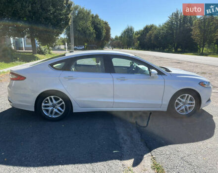 Белый Форд Фьюжн, объемом двигателя 2.5 л и пробегом 42 тыс. км за 12999 $, фото 6 на Automoto.ua