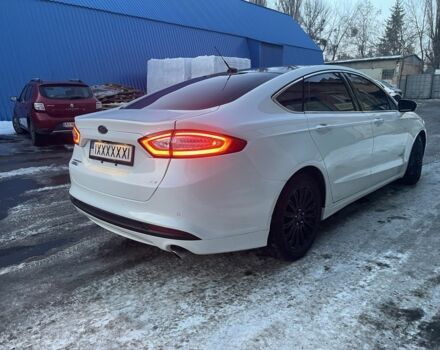 Білий Форд Фьюжен, об'ємом двигуна 2 л та пробігом 260 тис. км за 11800 $, фото 7 на Automoto.ua