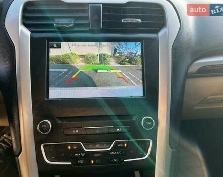 Белый Форд Фьюжн, объемом двигателя 2 л и пробегом 188 тыс. км за 2900 $, фото 17 на Automoto.ua