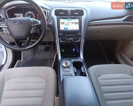 Форд Фьюжен 2016 у Львові на Automoto.ua Білий Форд Фьюжен, об'ємом двигуна 2.49 л та пробігом 112 тис. км за 12500 $, фото 5 на Automoto.ua