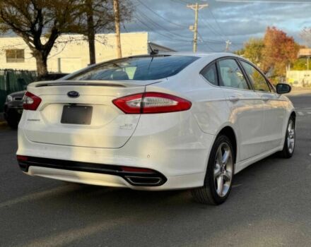 Білий Форд Фьюжен, об'ємом двигуна 2 л та пробігом 77 тис. км за 6200 $, фото 7 на Automoto.ua