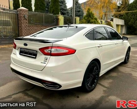 Белый Форд Фьюжн, объемом двигателя 20 л и пробегом 130 тыс. км за 11500 $, фото 4 на Automoto.ua