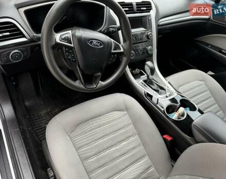 Белый Форд Фьюжн, объемом двигателя 2.4 л и пробегом 190 тыс. км за 10500 $, фото 5 на Automoto.ua