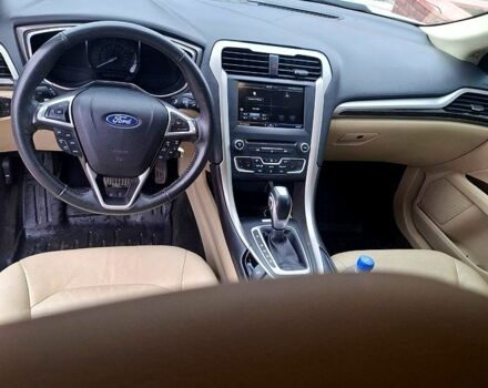 Білий Форд Фьюжен, об'ємом двигуна 1.5 л та пробігом 160 тис. км за 12000 $, фото 9 на Automoto.ua