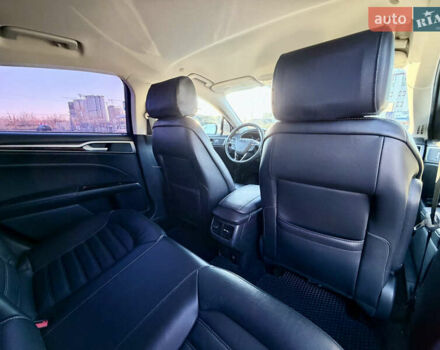 Белый Форд Фьюжн, объемом двигателя 2 л и пробегом 164 тыс. км за 13500 $, фото 17 на Automoto.ua