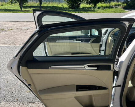 Белый Форд Фьюжн, объемом двигателя 2.5 л и пробегом 42 тыс. км за 12999 $, фото 13 на Automoto.ua