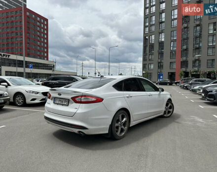 Белый Форд Фьюжн, объемом двигателя 2.49 л и пробегом 206 тыс. км за 10500 $, фото 4 на Automoto.ua