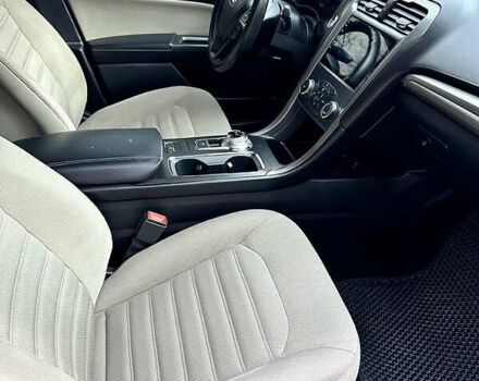 Белый Форд Фьюжн, объемом двигателя 2.49 л и пробегом 95 тыс. км за 12000 $, фото 7 на Automoto.ua