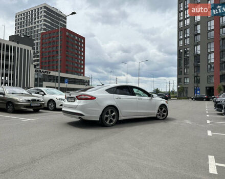 Белый Форд Фьюжн, объемом двигателя 2.49 л и пробегом 206 тыс. км за 10500 $, фото 3 на Automoto.ua