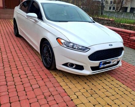 Білий Форд Фьюжен, об'ємом двигуна 1.5 л та пробігом 160 тис. км за 12000 $, фото 4 на Automoto.ua