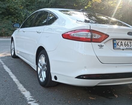 Белый Форд Фьюжн, объемом двигателя 2.5 л и пробегом 138 тыс. км за 12000 $, фото 10 на Automoto.ua