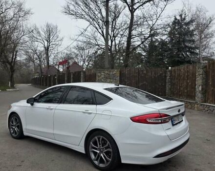 Білий Форд Фьюжен, об'ємом двигуна 2.49 л та пробігом 65 тис. км за 15500 $, фото 3 на Automoto.ua