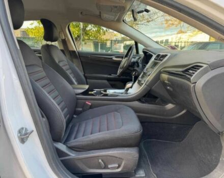 Білий Форд Фьюжен, об'ємом двигуна 2 л та пробігом 77 тис. км за 6200 $, фото 9 на Automoto.ua