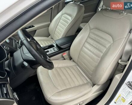 Белый Форд Фьюжн, объемом двигателя 2 л и пробегом 260 тыс. км за 13400 $, фото 14 на Automoto.ua