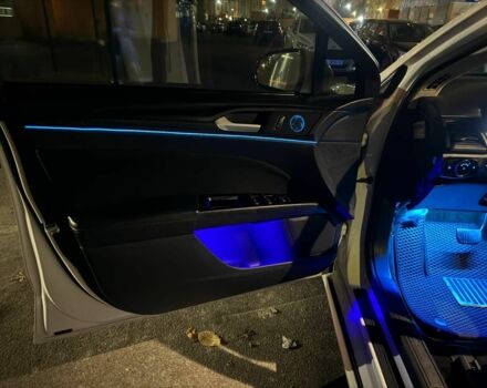 Білий Форд Фьюжен, об'ємом двигуна 0 л та пробігом 245 тис. км за 9199 $, фото 4 на Automoto.ua