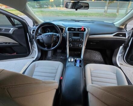 Белый Форд Фьюжн, объемом двигателя 2.5 л и пробегом 145 тыс. км за 11000 $, фото 5 на Automoto.ua